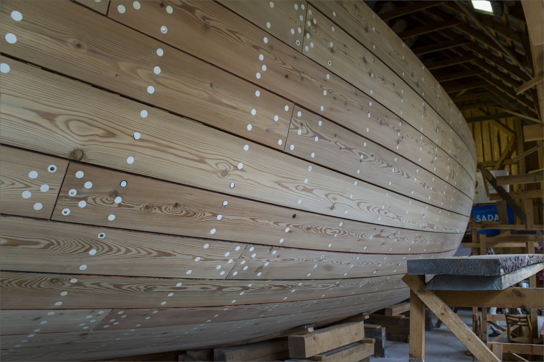 20140825-Suursadam-1443.jpg - Sügis-talv 2014. Triivimine, vaheseinte ehitus, sõukruvi paigaldus. Foto Mart Mõniste