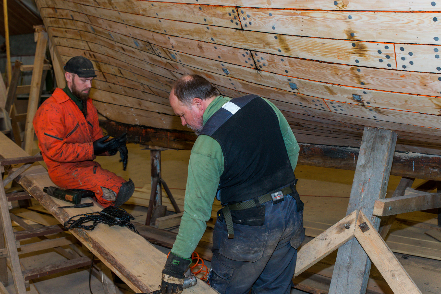 20150507-Lauka-lestalaev-138.jpg - 5.05.2015 Keretööd. Foto Mart Mõniste