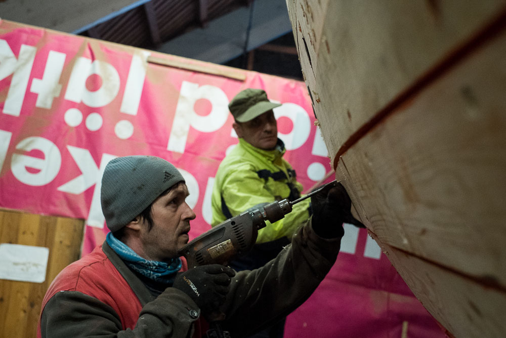 TX_15_03_F6594_W.jpg - 16.03.2015 Viskiplangu löömine. Foto Toomas Kokovkin