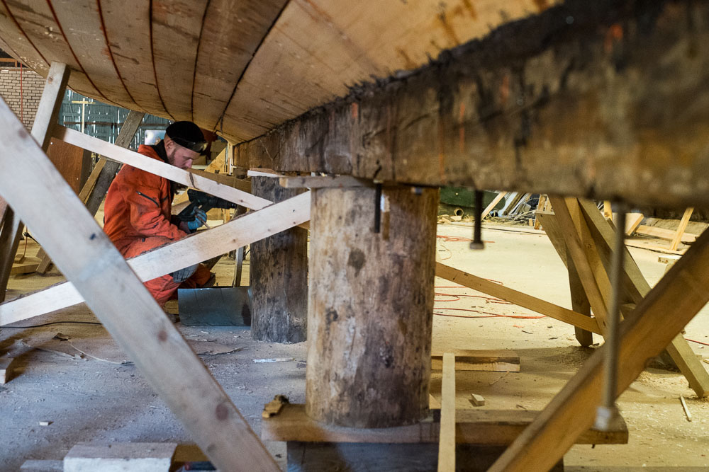 TX_15_03_F6623_W.jpg - 16.03.2015 Viskiplangu löömine. Foto Toomas Kokovkin