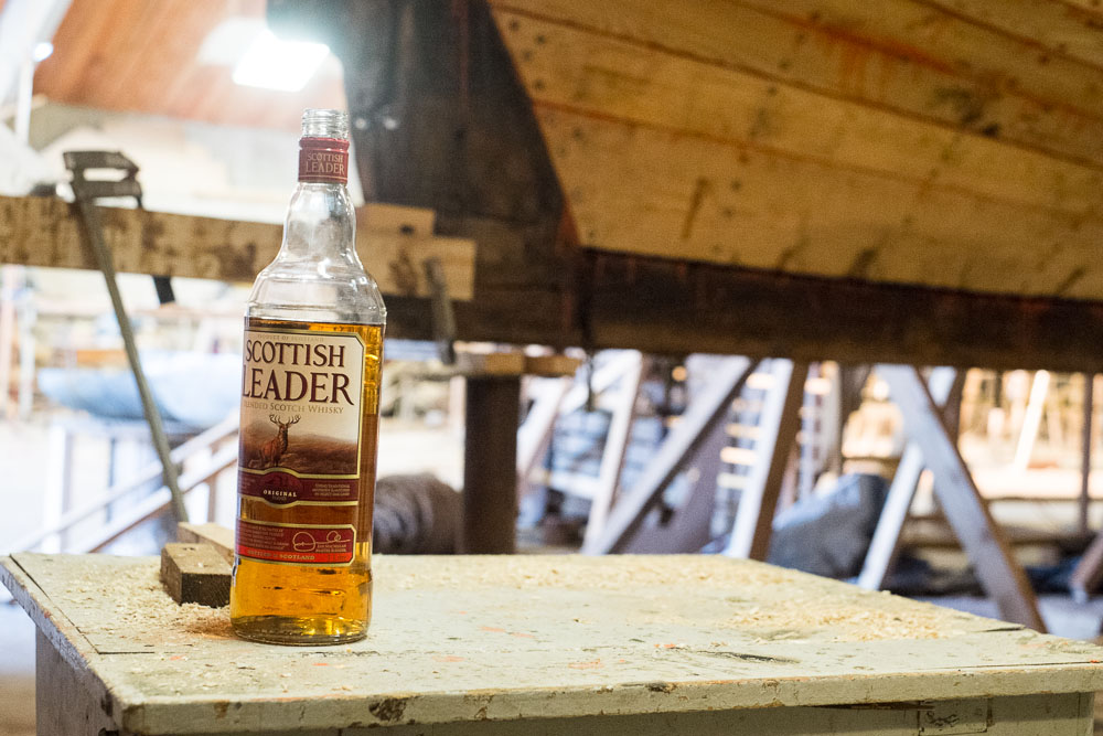 TX_15_03_F6638_W.jpg - 16.03.2015 Viskiplangu löömine. Foto Toomas Kokovkin